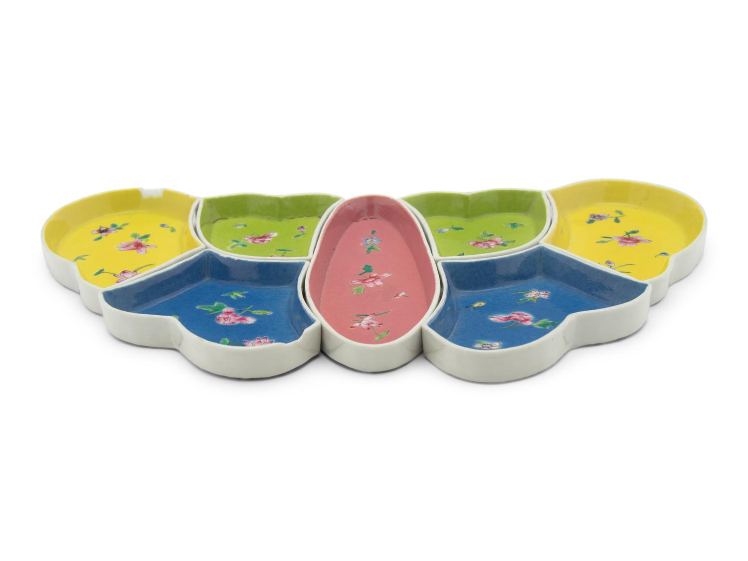 A Chinese Famille Rose Porcelain 'Butterfly' Sweetmeat Set