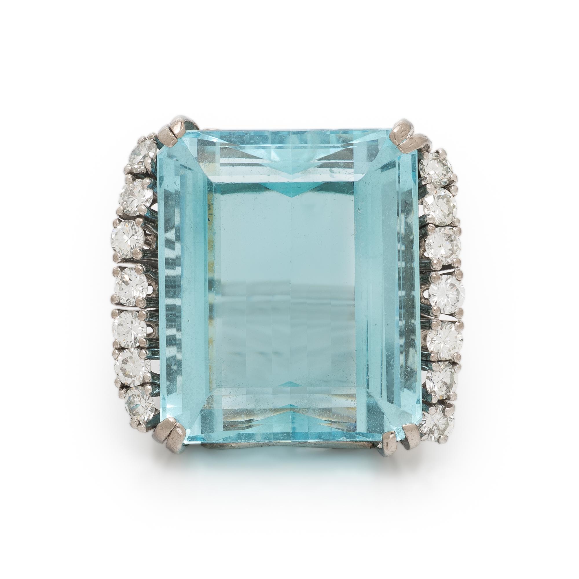 AQUAMARINE AND DIAMOND RING