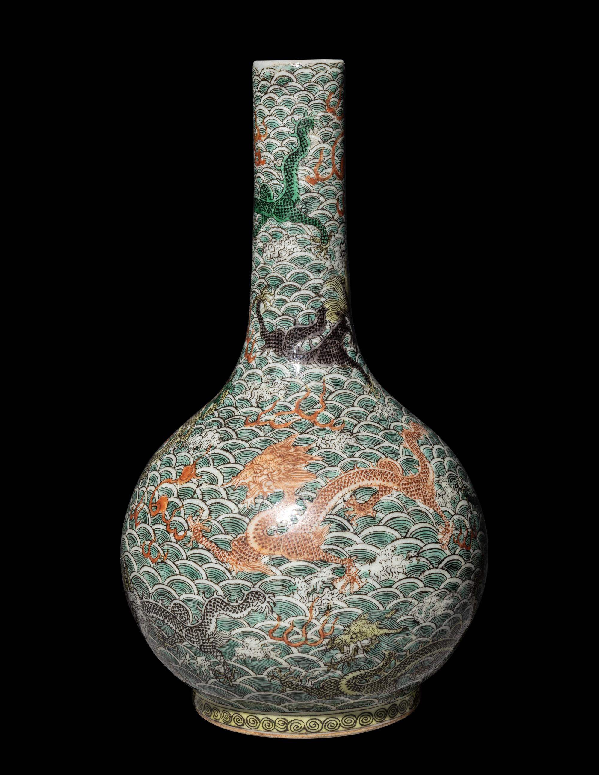 A Chinese Famille Verte Porcelain Bottle Vase