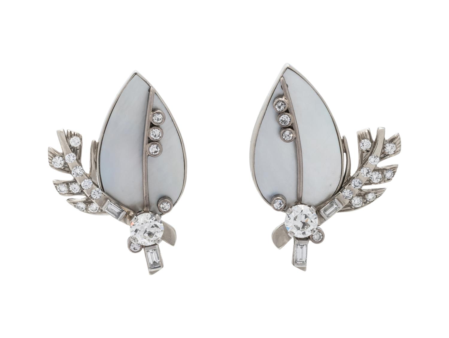 EVE ALFILLÈ, DIAMOND AND MOTHER-OF-PEARL 'FIRST FROST' EARCLIPS