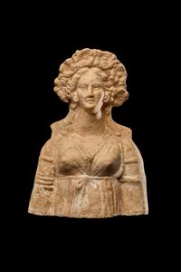 A Hellenistic Terracotta Protome of a Goddess