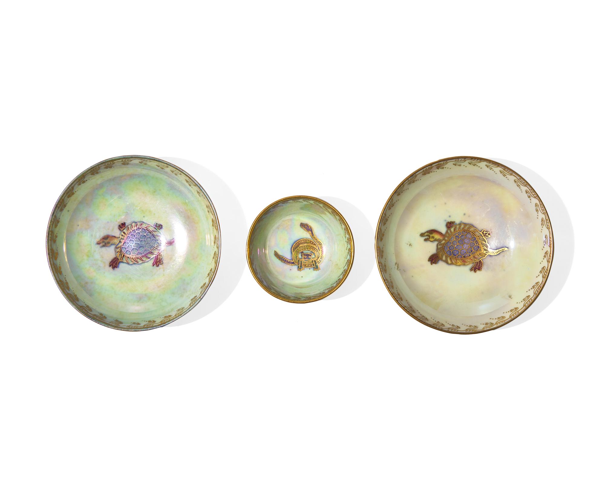 Three Wedgwood Parcel-Gilt Lustre Bowls