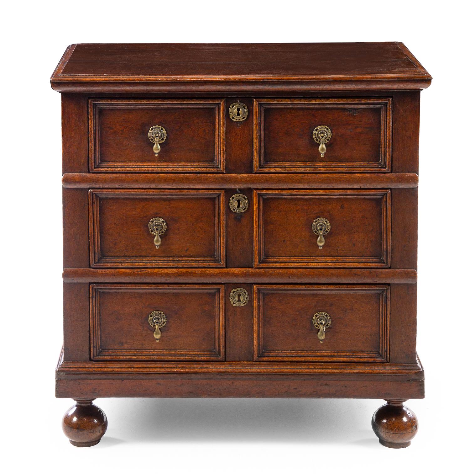 A Charles II Oak Chest of Drawers Height 35 x width 33 5/8 x depth 19 3/4 inches. — 17TH/18TH CENTURY