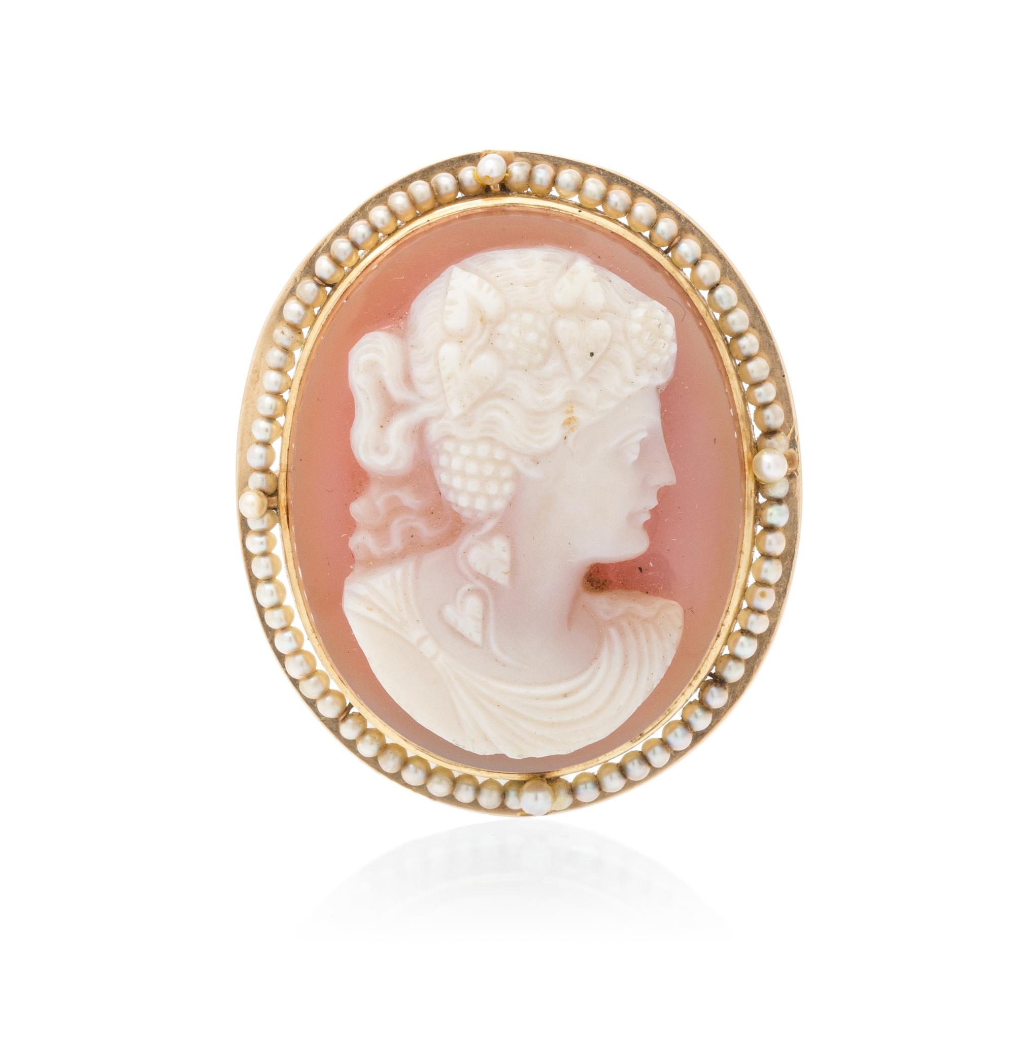 A 14 Karat Yellow Gold, Agate Cameo and Seed Pearl Pendant/Brooch, 8.30 dwts.