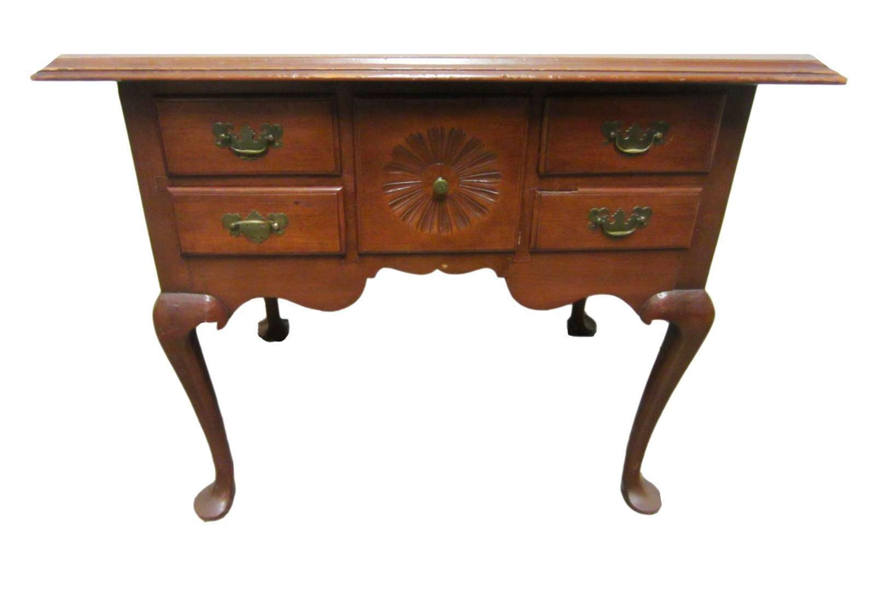 Queen Anne cherrywood dressing table new england, 18th century