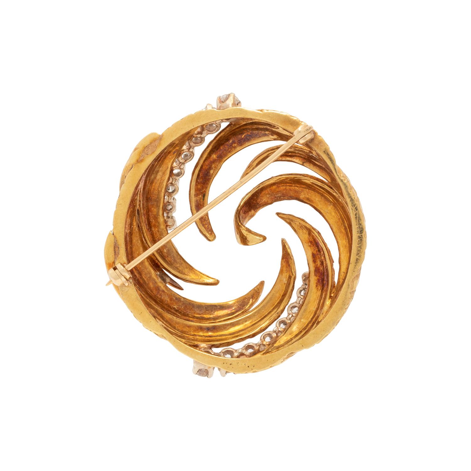 GOLD AND DIAMOND CIRCLE BROOCH