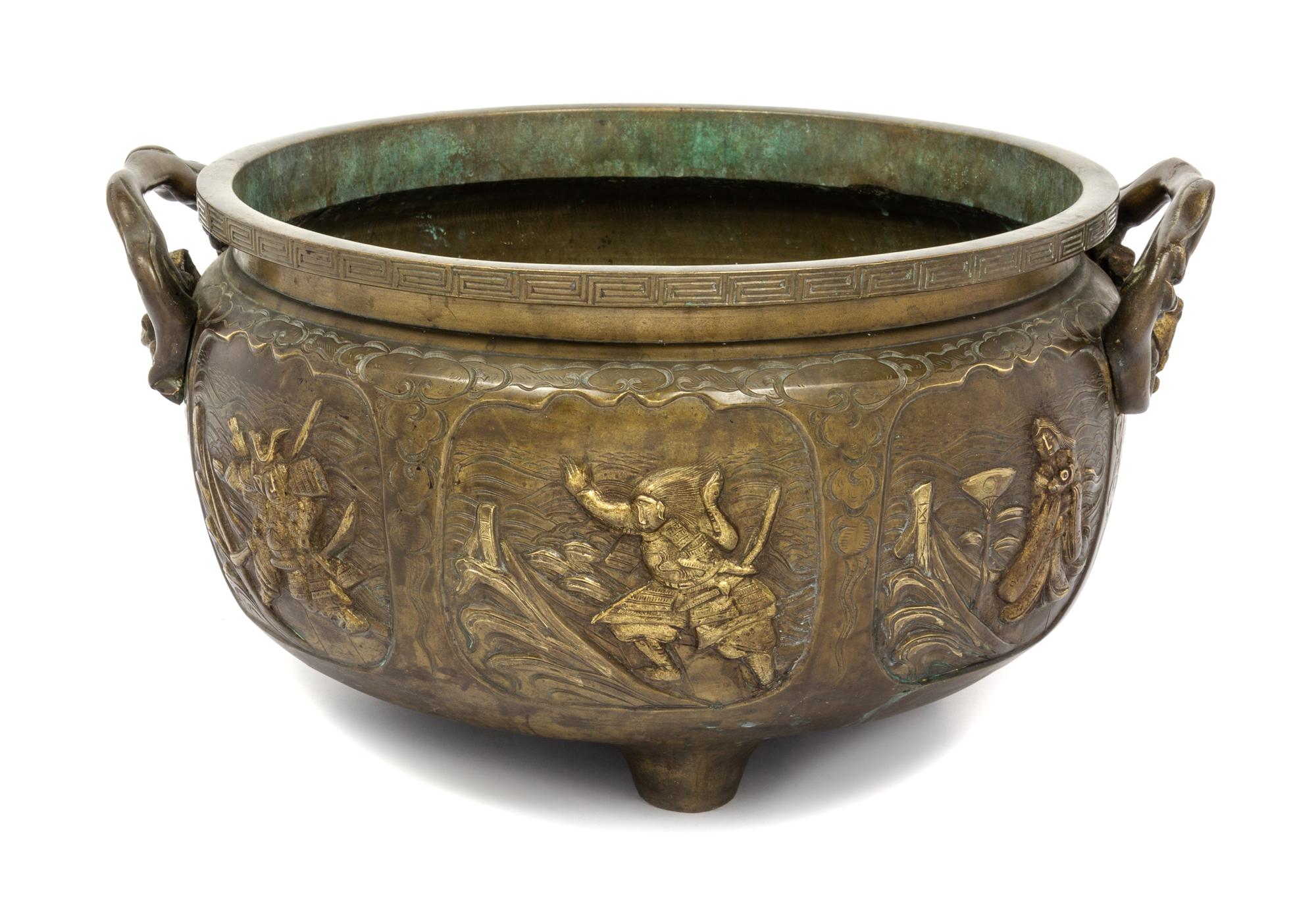 A Japanese Bronze Jardiniere Height 9 3/8 x width 20 1/4 inches. — EARLY 20TH CENTURY