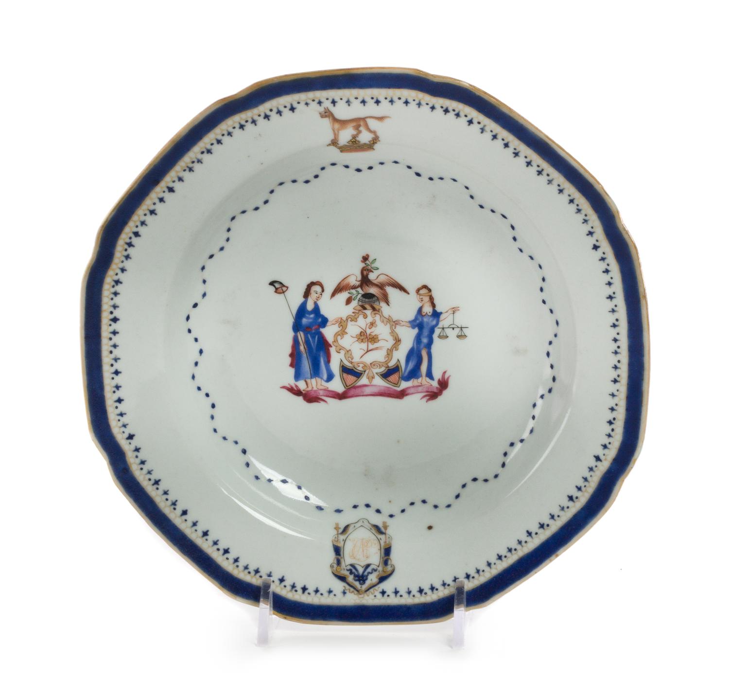 A Chinese Export Armorial Dish Diameter 7 1/2 inches. — 18TH CENTURY