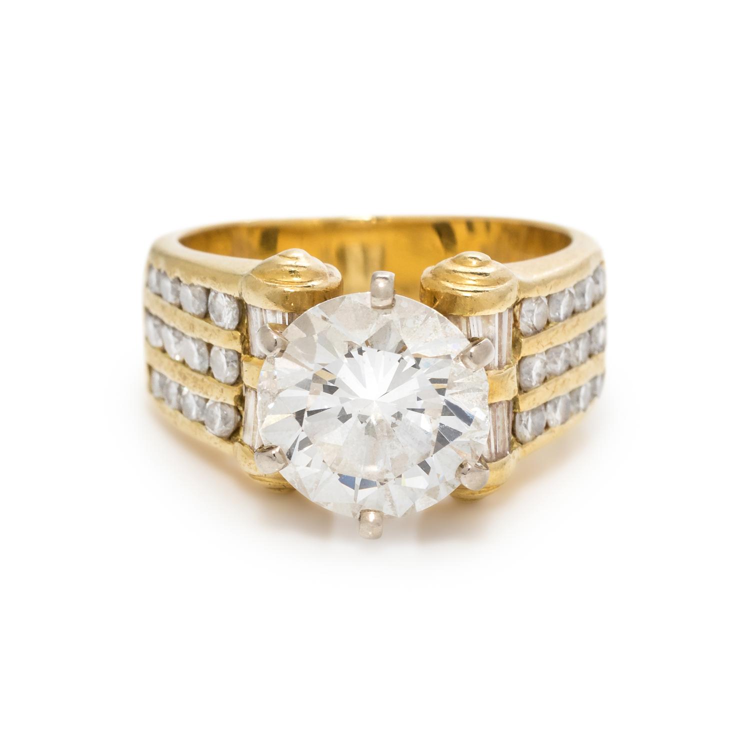 DIAMOND RING