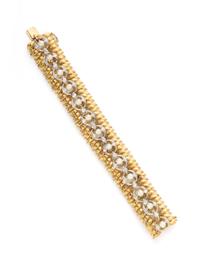 YELLOW GOLD, DIAMOND AND CULTURED PEARL SET