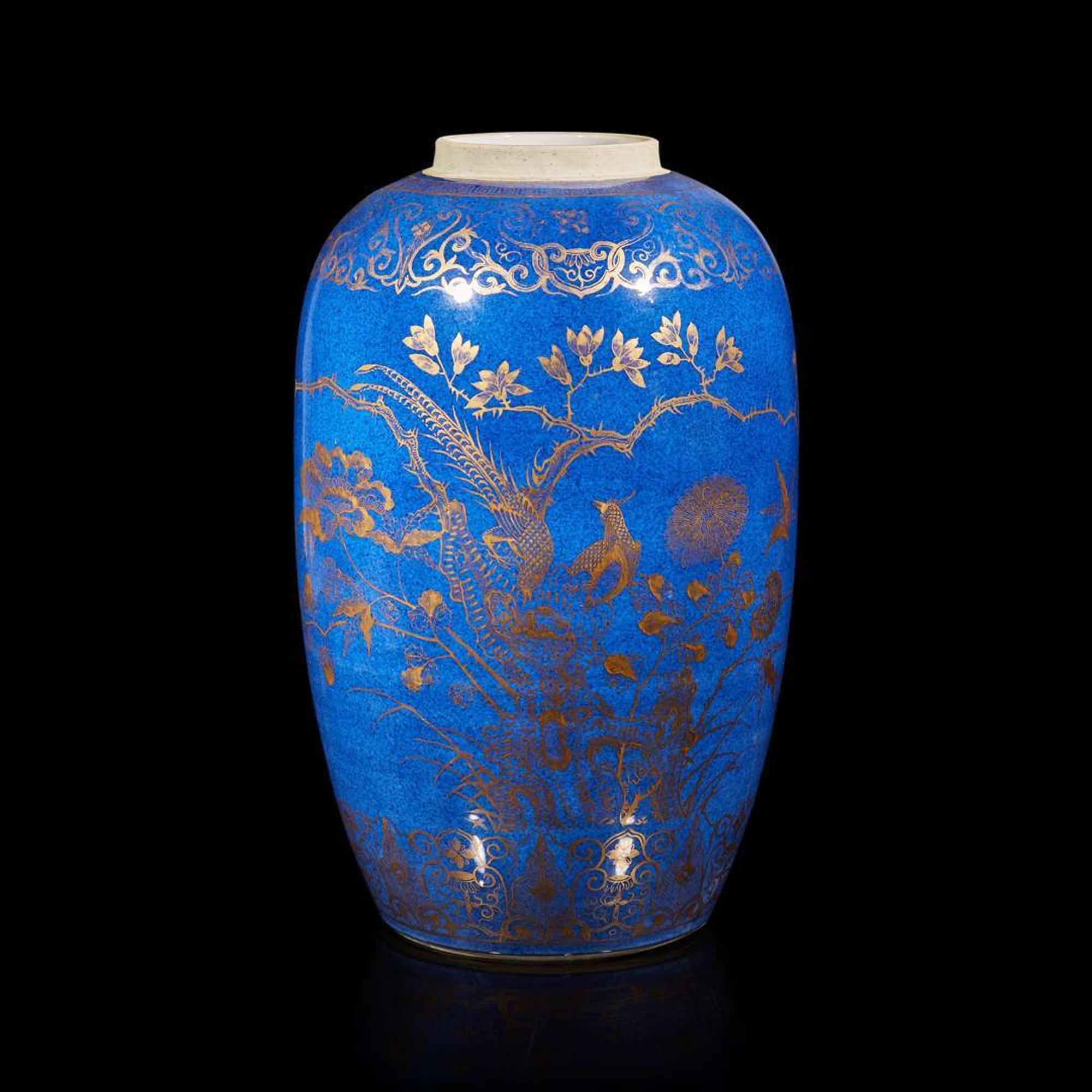 A Chinese powder blue and gilt decorated ovoid jar and cover 灑藍地描金蓋罐