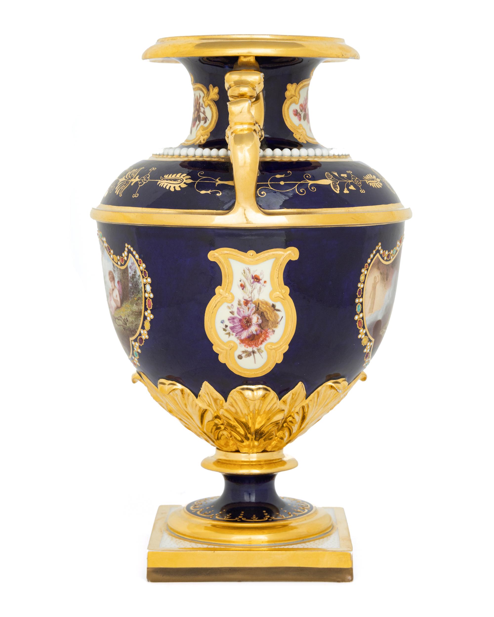 A Flight, Barr and Barr Worcester Porcelain Vase