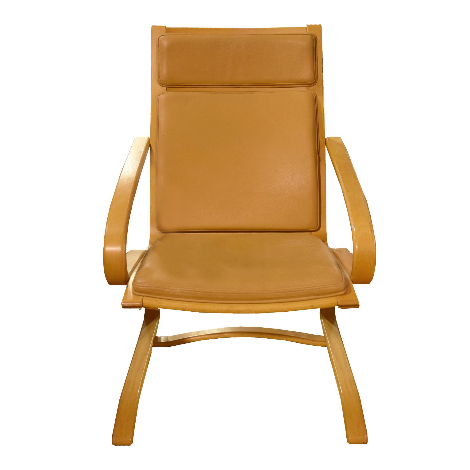 A Pair of Bentwood Mid-Century Chairs 23.5" W x 27" D x 35" H, seat height 15" — Italy, Mid-20th Century
