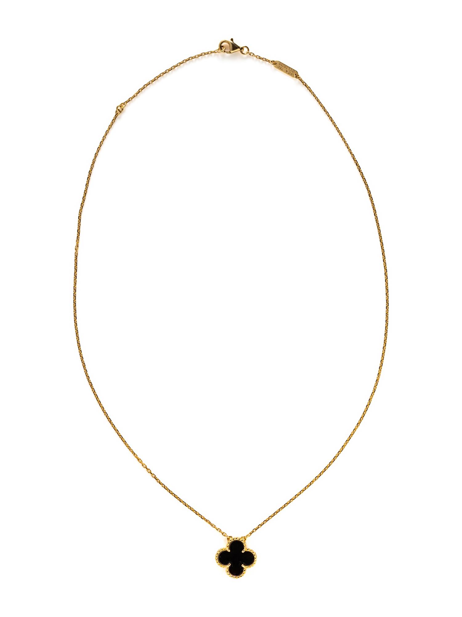 VAN CLEEF & ARPELS, YELLOW GOLD AND ONYX 'ALHAMBRA' PENDANT/NECKLACE