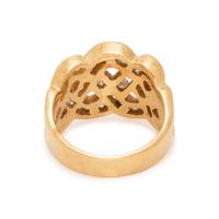 YELLOW GOLD AND DIAMOND RING