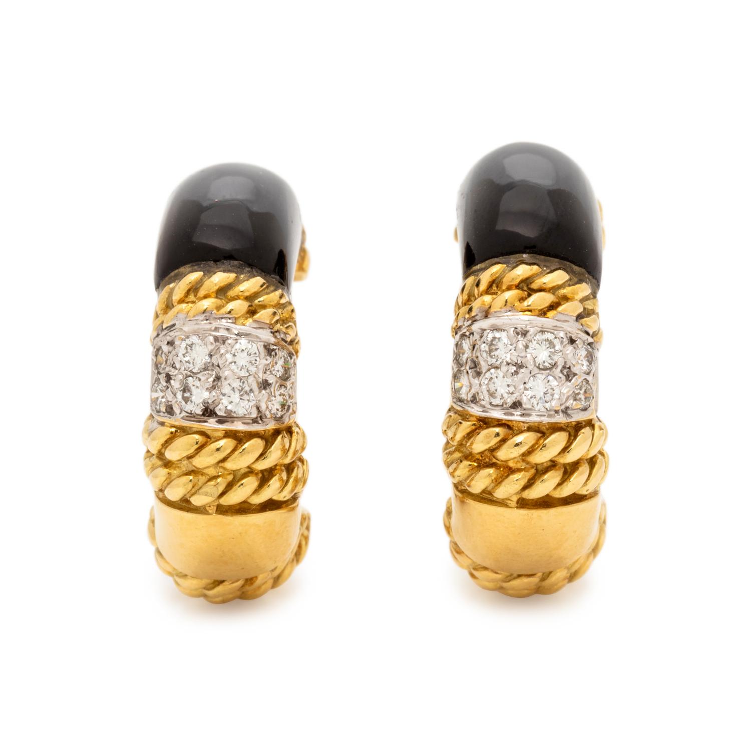 CASSIS, YELLOW GOLD, ONYX AND DIAMOND EARCLIPS