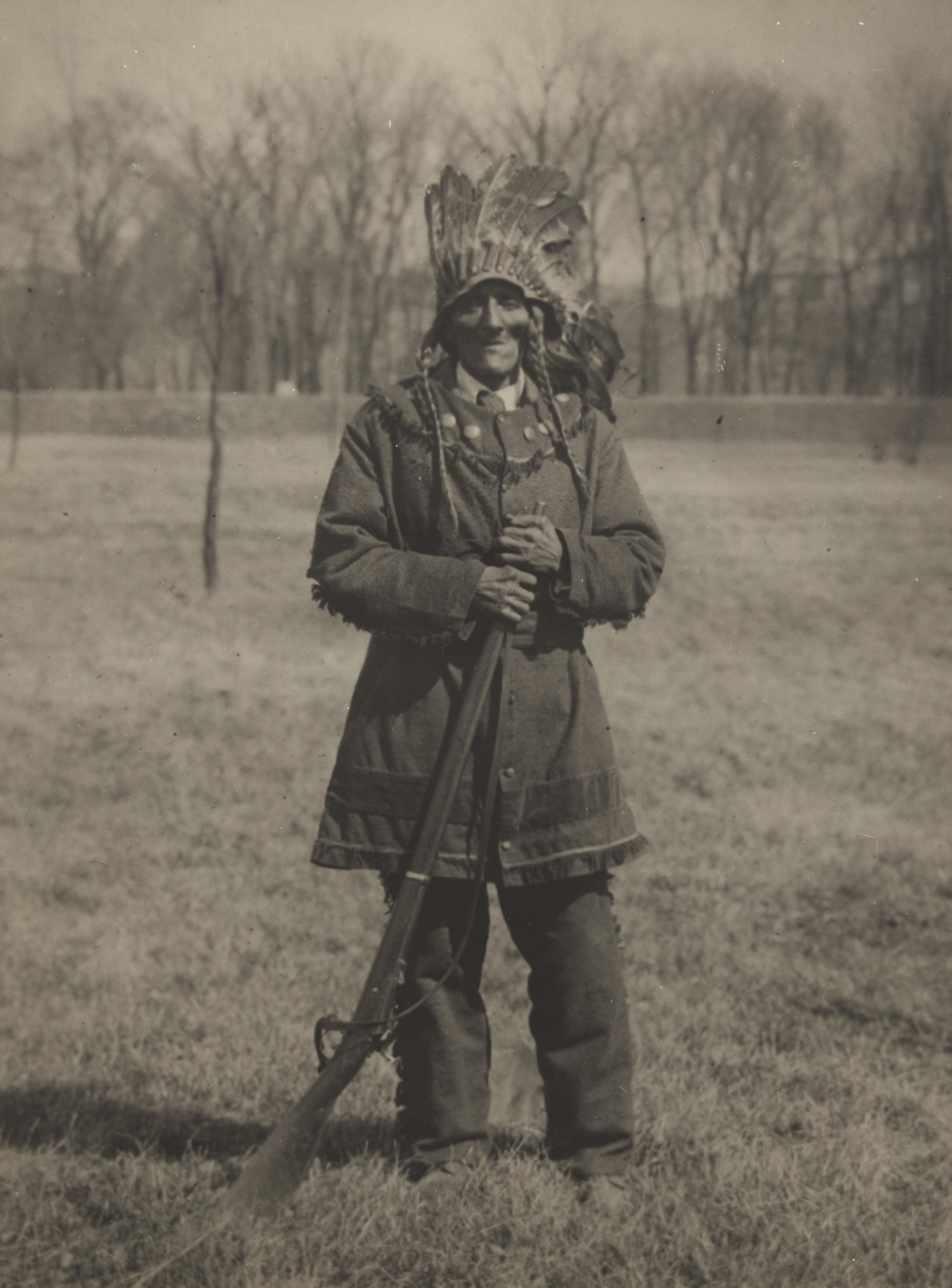 [Native-Americana] Group of 14 photographs, ca. mid-19th to early 20th century