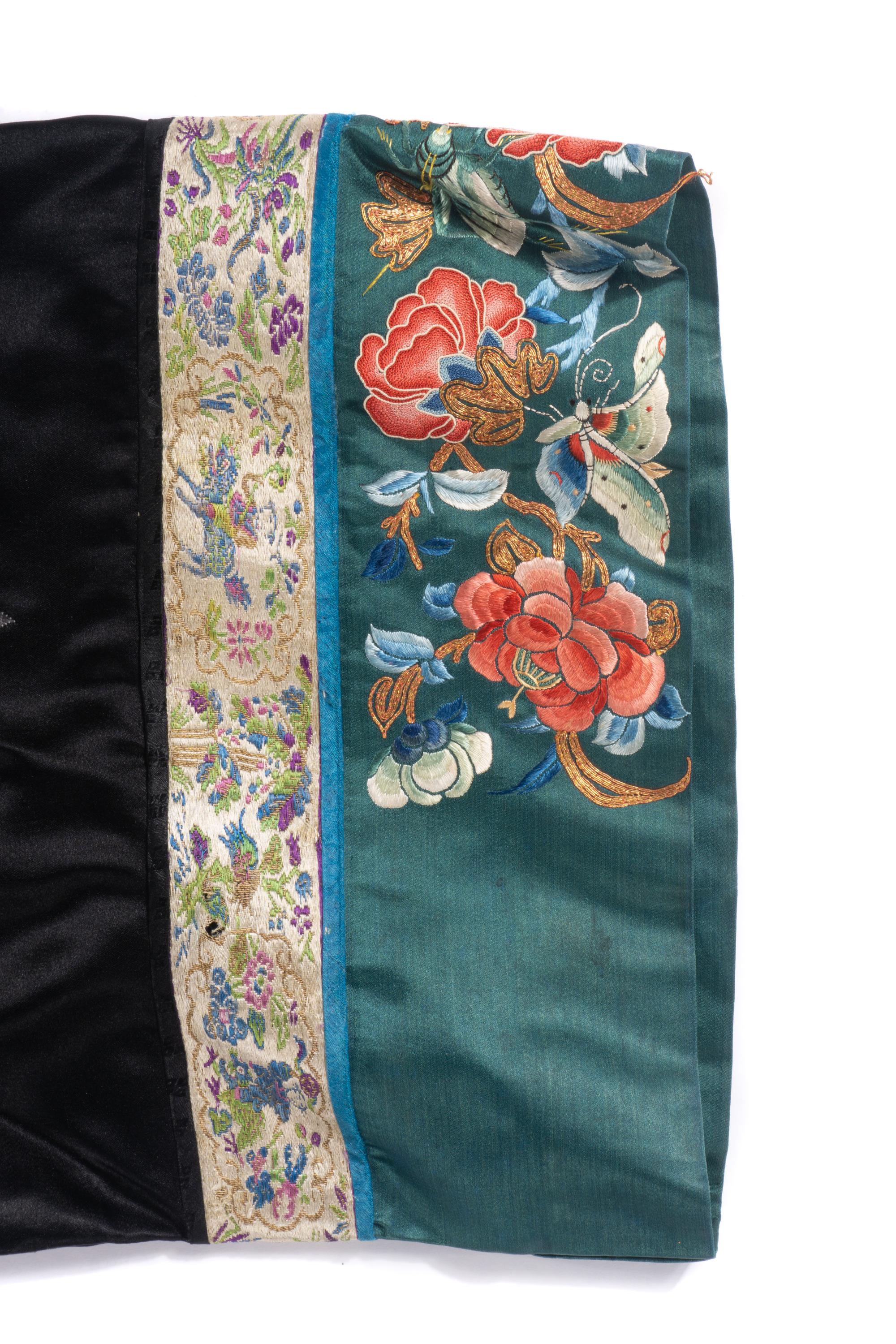 A Chinese Two-Piece Embroidered Silk Ensemble