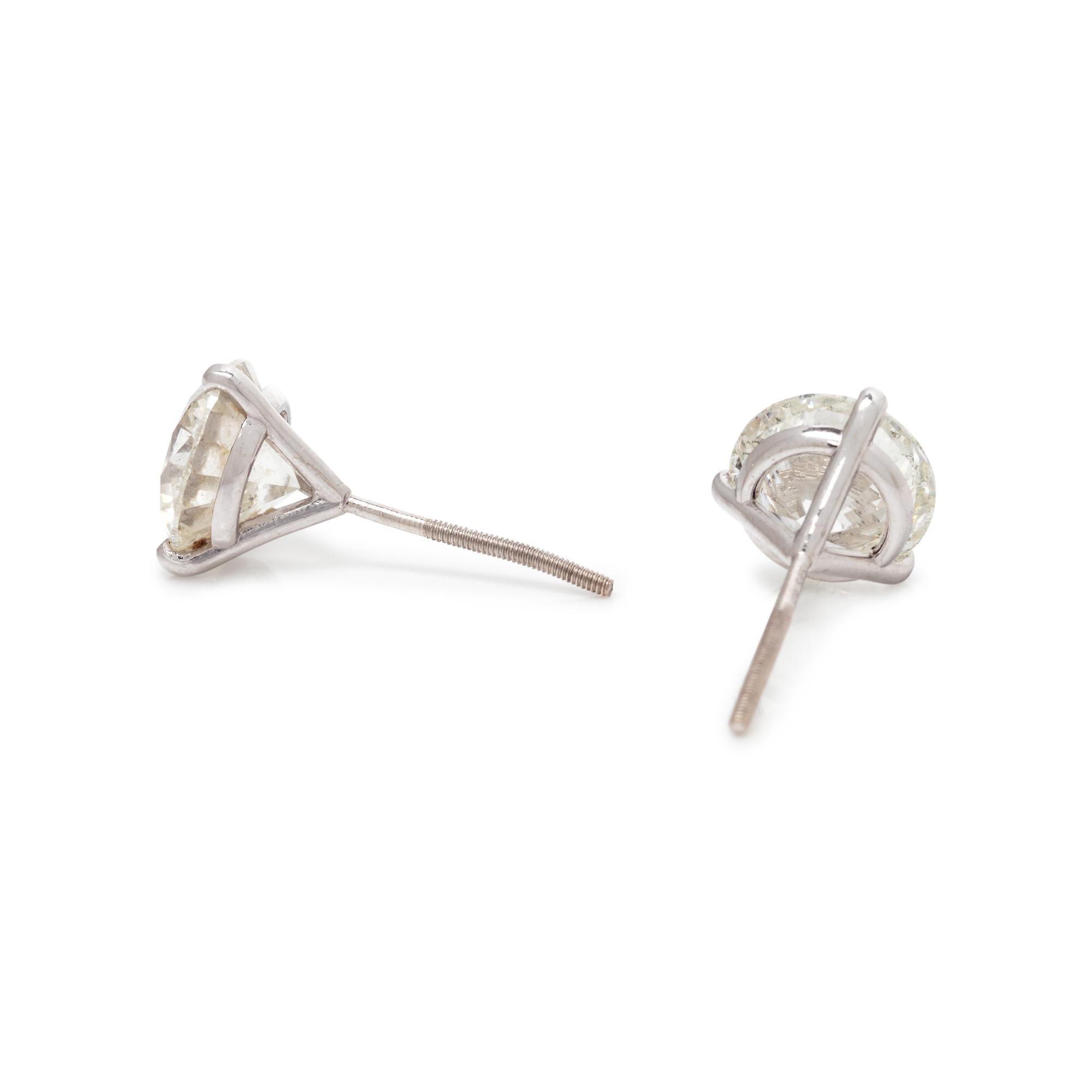 DIAMOND STUD EARRINGS