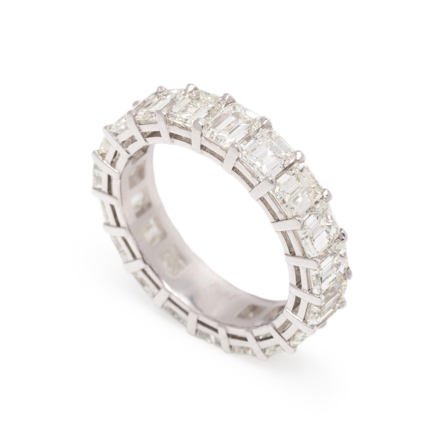 DIAMOND ETERNITY BAND
