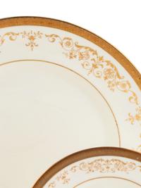 A Royal Doulton Porcelain Dinner Service