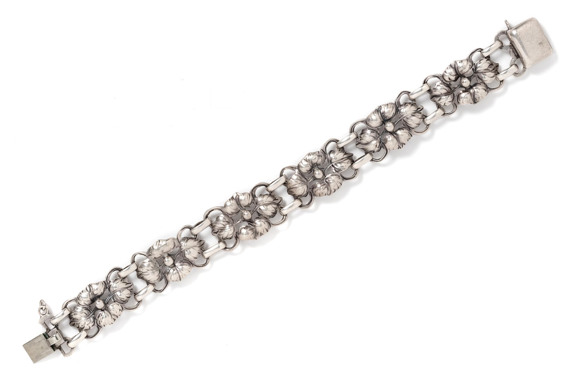 An Arts and Crafts Sterling Silver 'Puffy Leaves' Bracelet, Kalo,