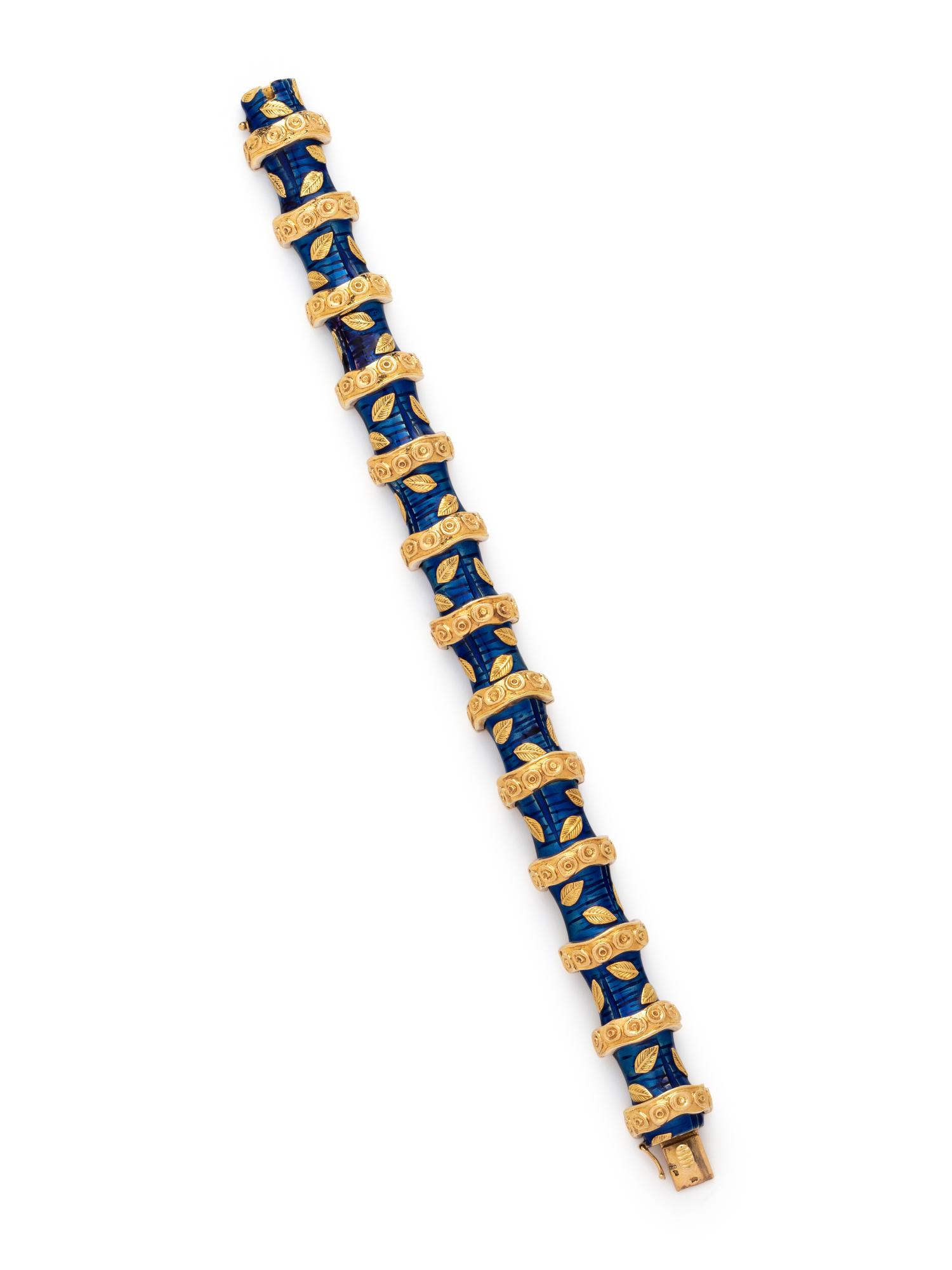 VAN CLEEF & ARPELS, YELLOW GOLD AND ENAMEL BRACELET
