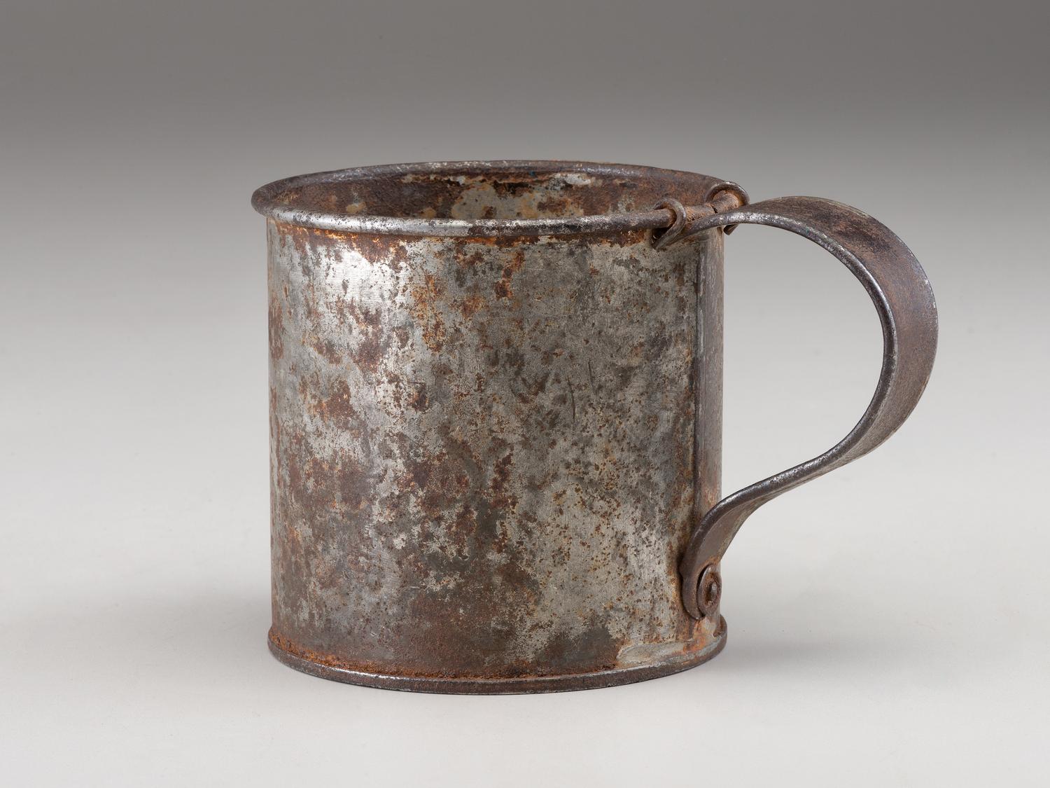 [CIVIL WAR]. A group of 5 camp items, incl. Union mess kit, tin cup, and other utensils.