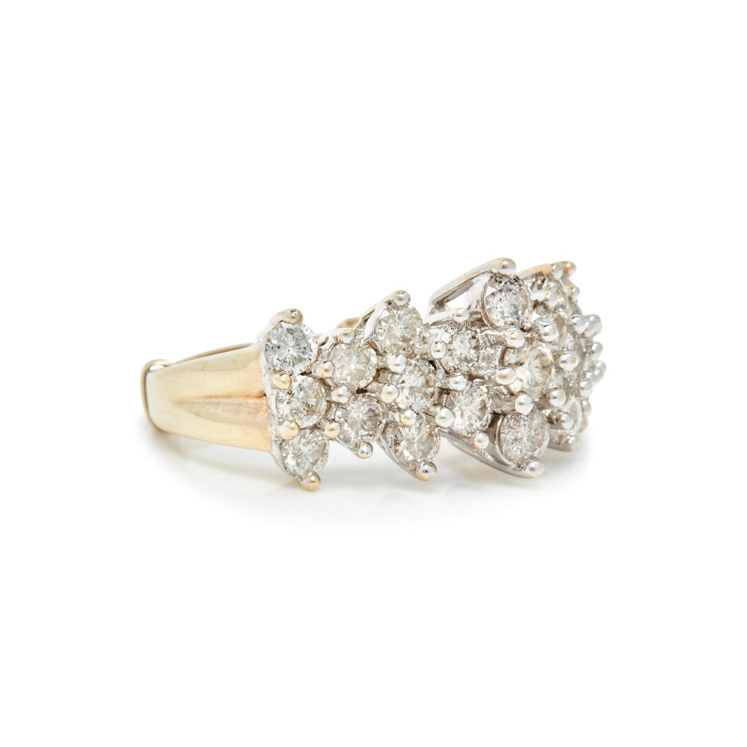 DIAMOND CLUSTER RING
