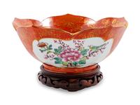 A Chinese Export Porcelain Bowl