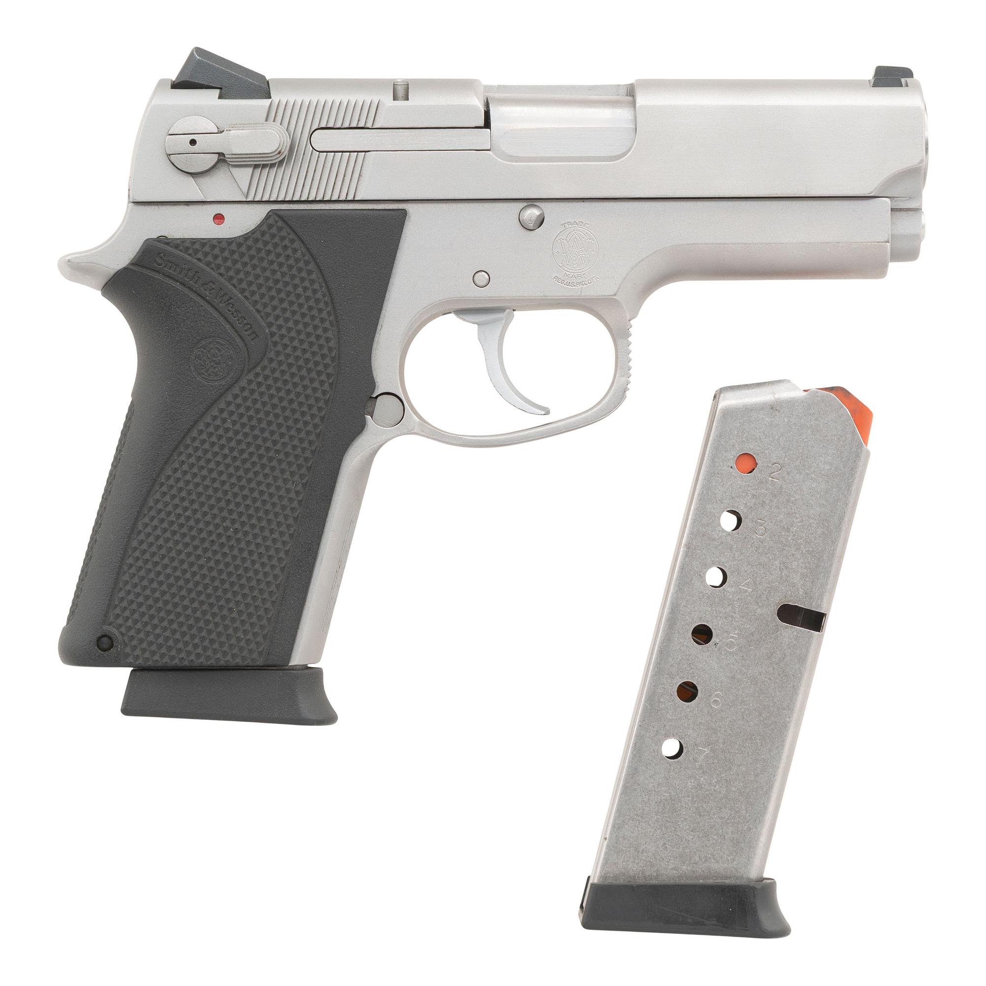 *Smith & Wesson Model 4516-1 Pistol