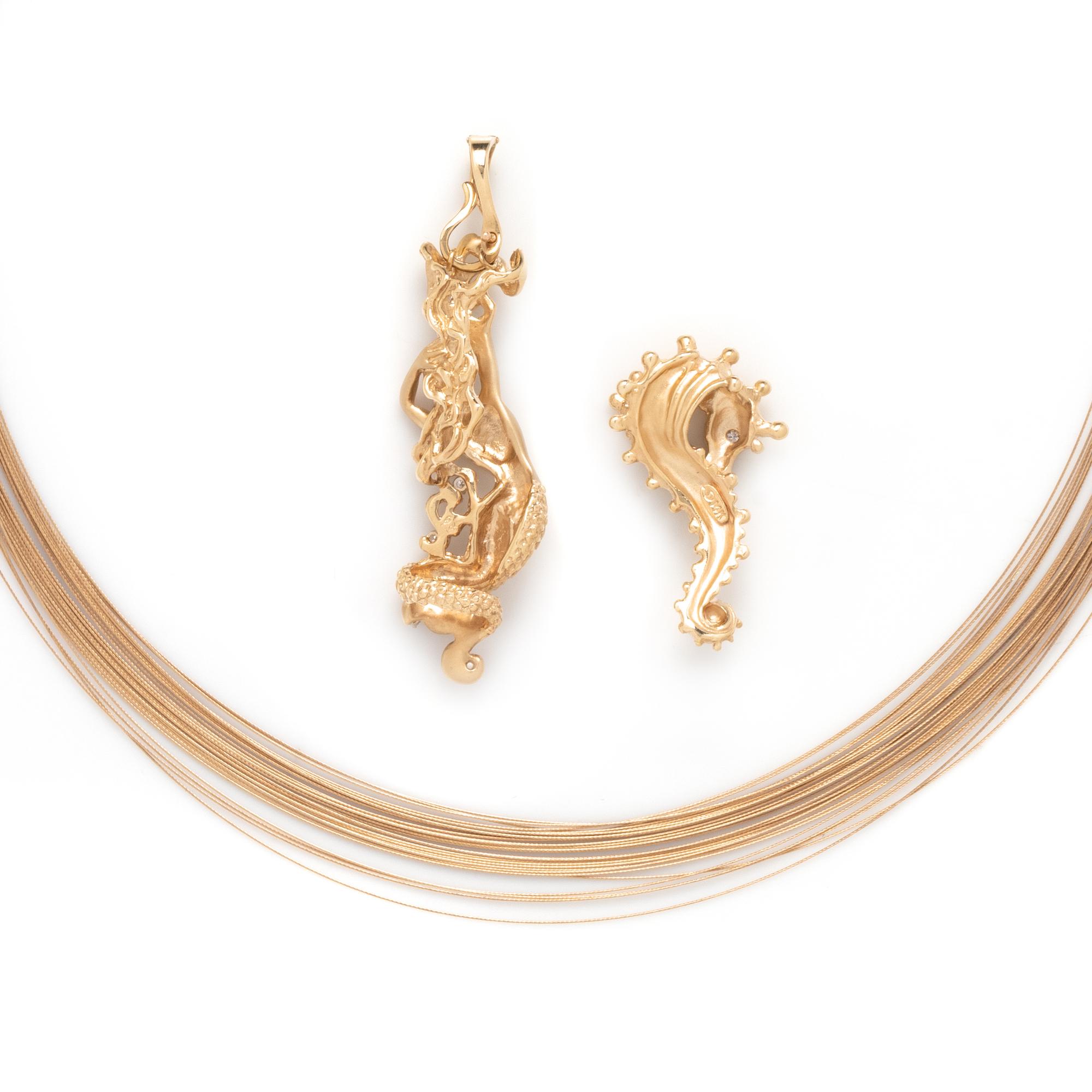 YELLOW GOLD AND DIAMOND PENDANT/NECKLACE