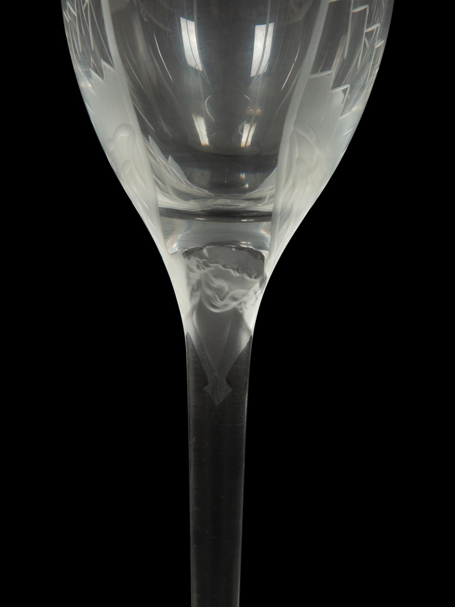 A Set of of Sixteen Lalique Ange Champagne F lutes