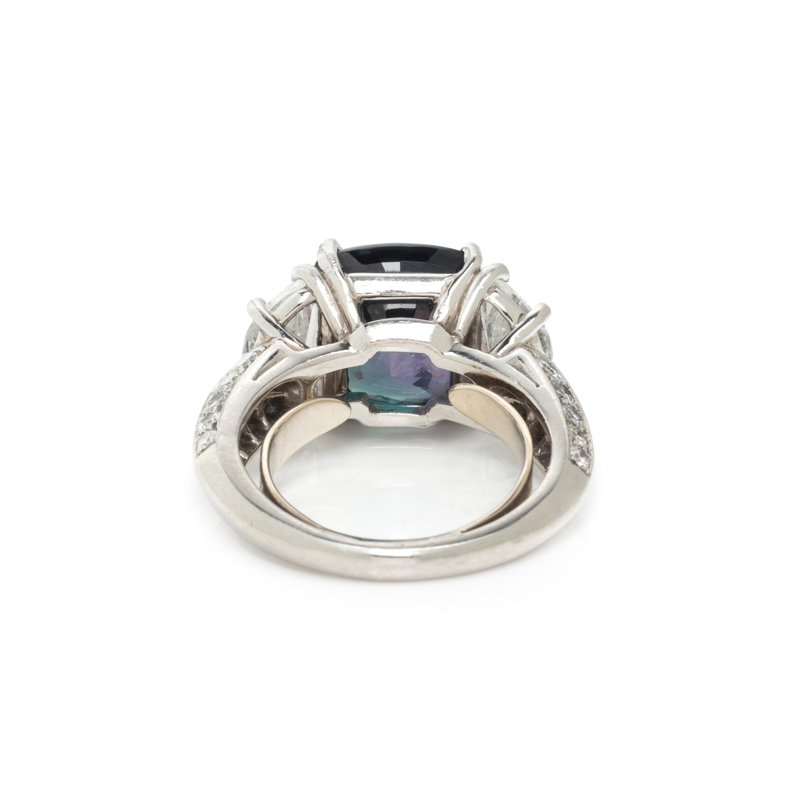 OSCAR HEYMAN, ALEXANDRITE AND DIAMOND RING
