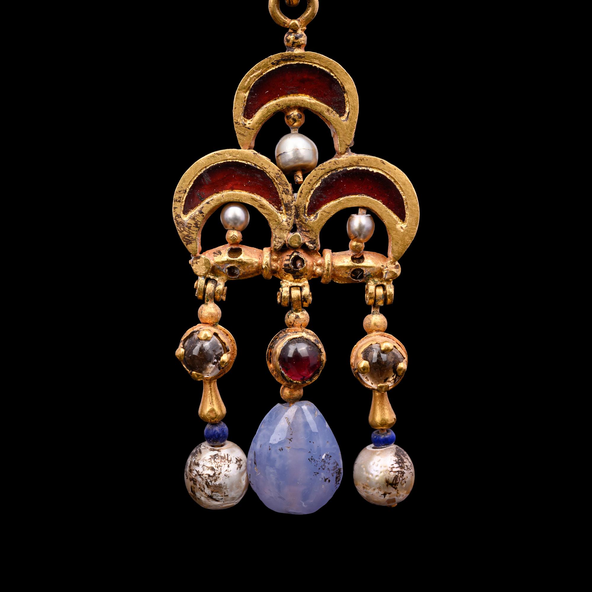 A Pair of Byzantine Gold Earrings with Garnet, Pearl and Chalcedony Elements