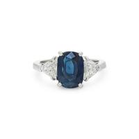 SAPPHIRE AND DIAMOND RING