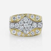 An 18K bicolor gold and diamond ring