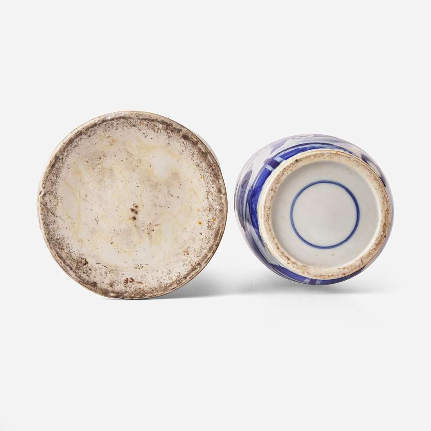 Two Chinese blue and white decorated porcelain vases 青花瓷瓶兩件 Probably Guangxu period ???