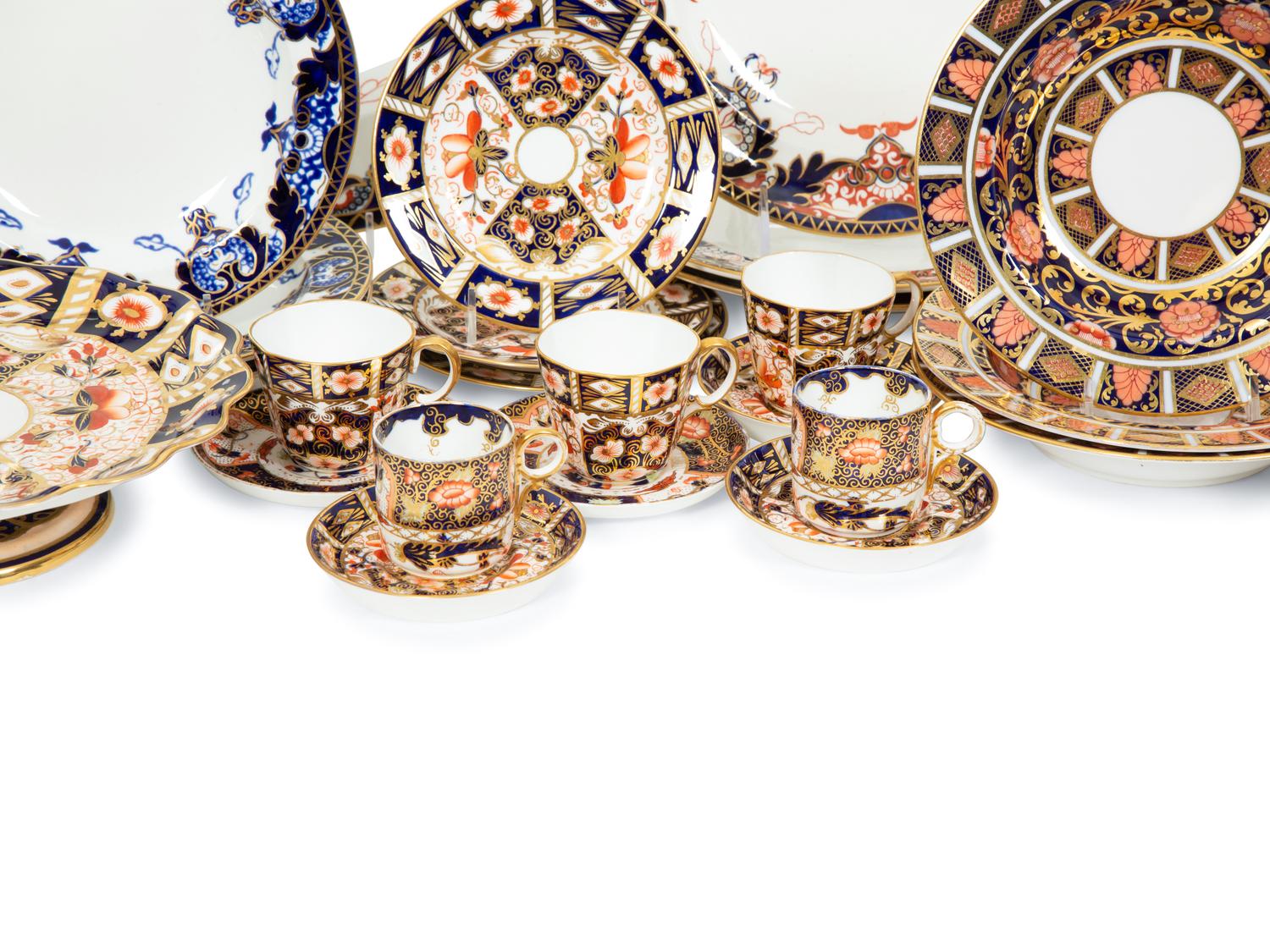 An Assembled Royal Crown Derby Porcelain Dinner Service