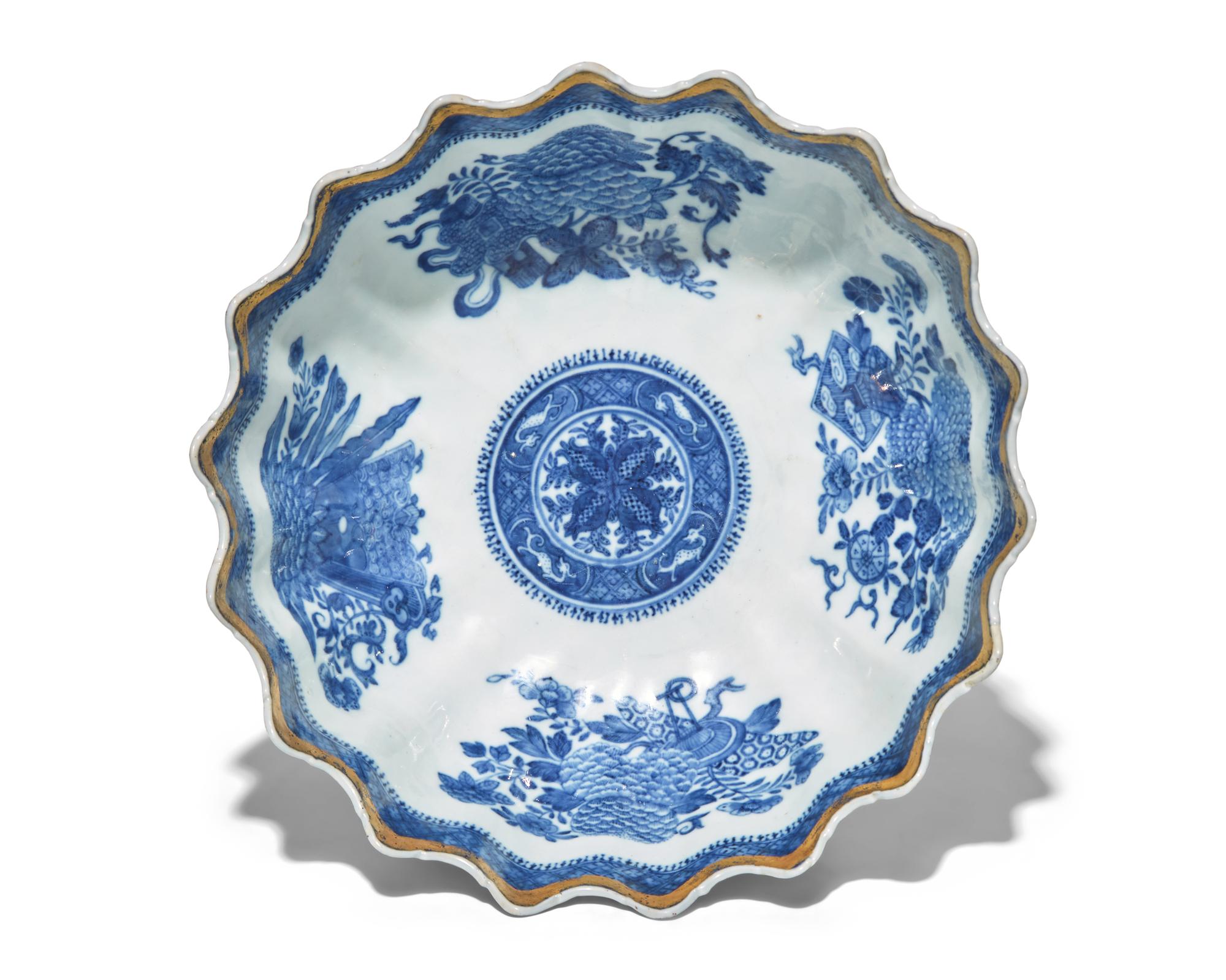 A Chinese Export Porcelain Blue Fitzhugh Monteith Bowl