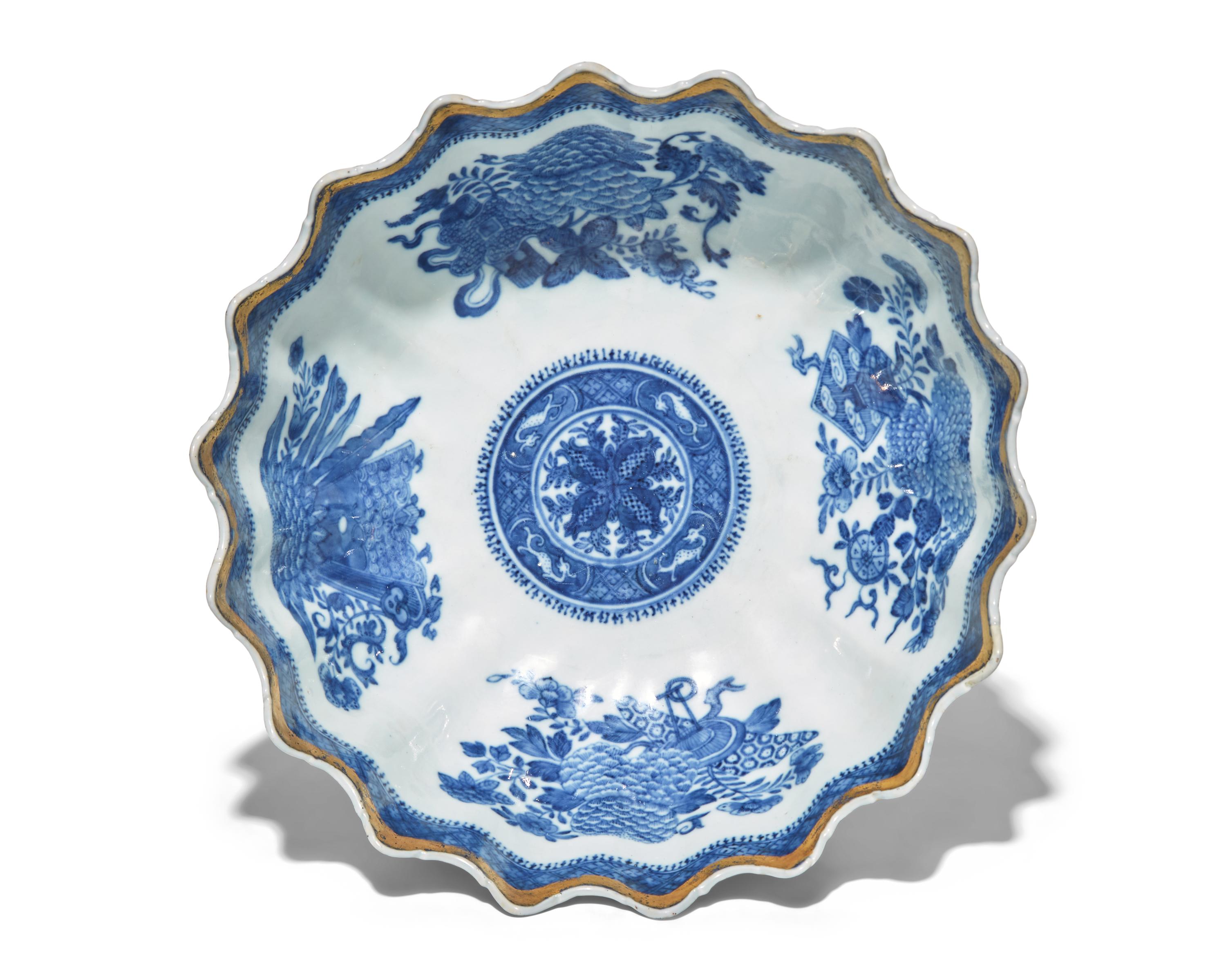A Chinese Export Porcelain Blue Fitzhugh Monteith Bowl