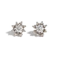 DIAMOND STUD EARRINGS