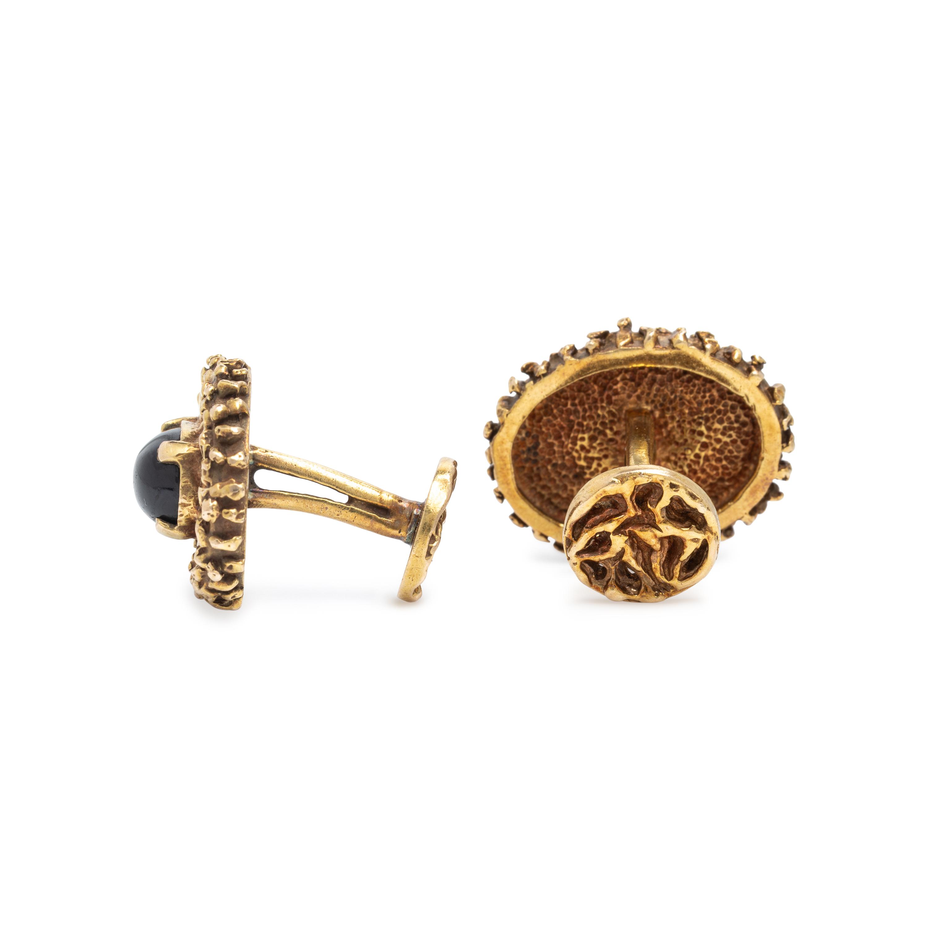 La Triomphe, Star Diopside and Yellow Gold Cufflinks