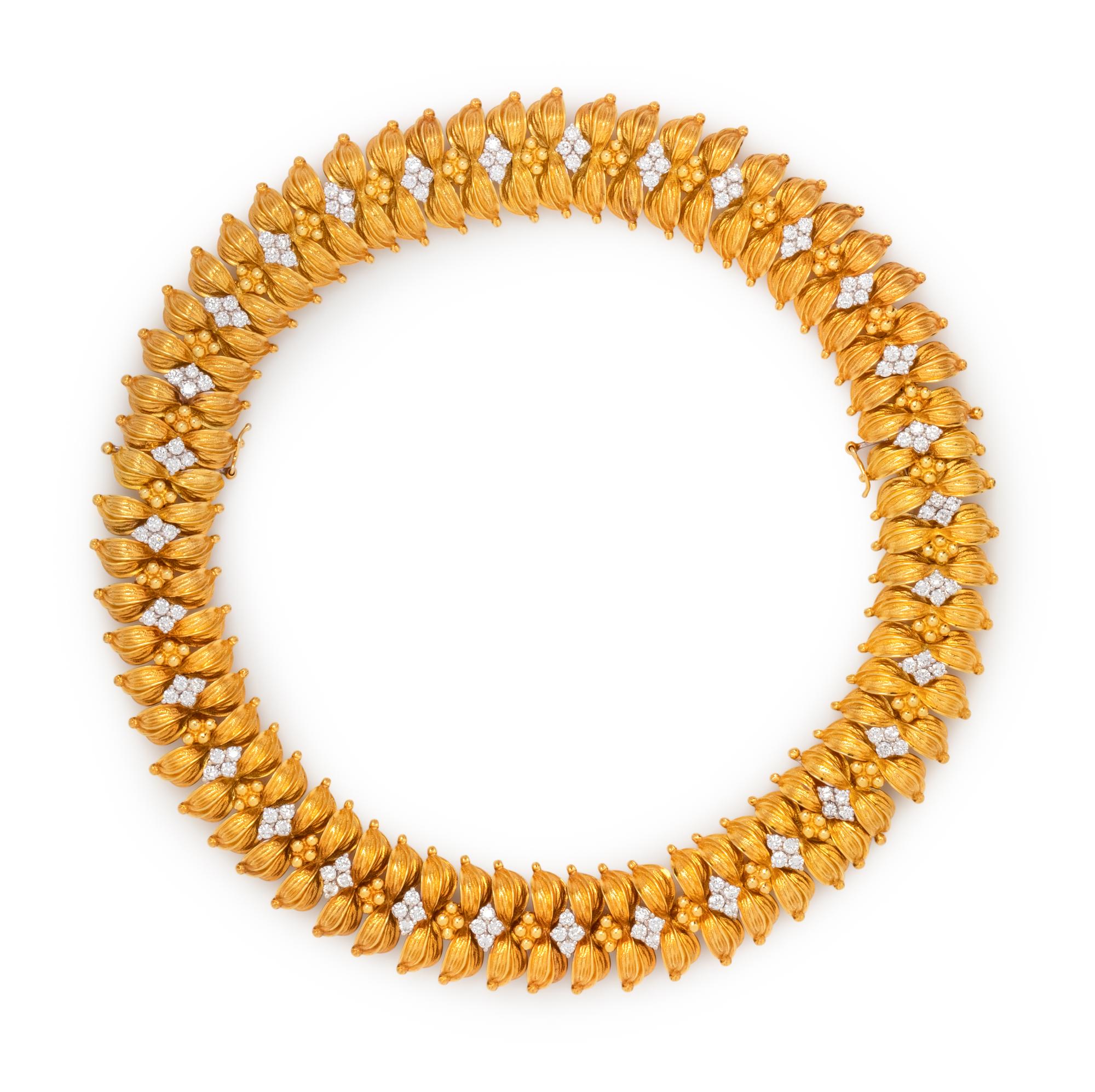 CONVERTIBLE YELLOW GOLD AND DIAMOND NECKLACE