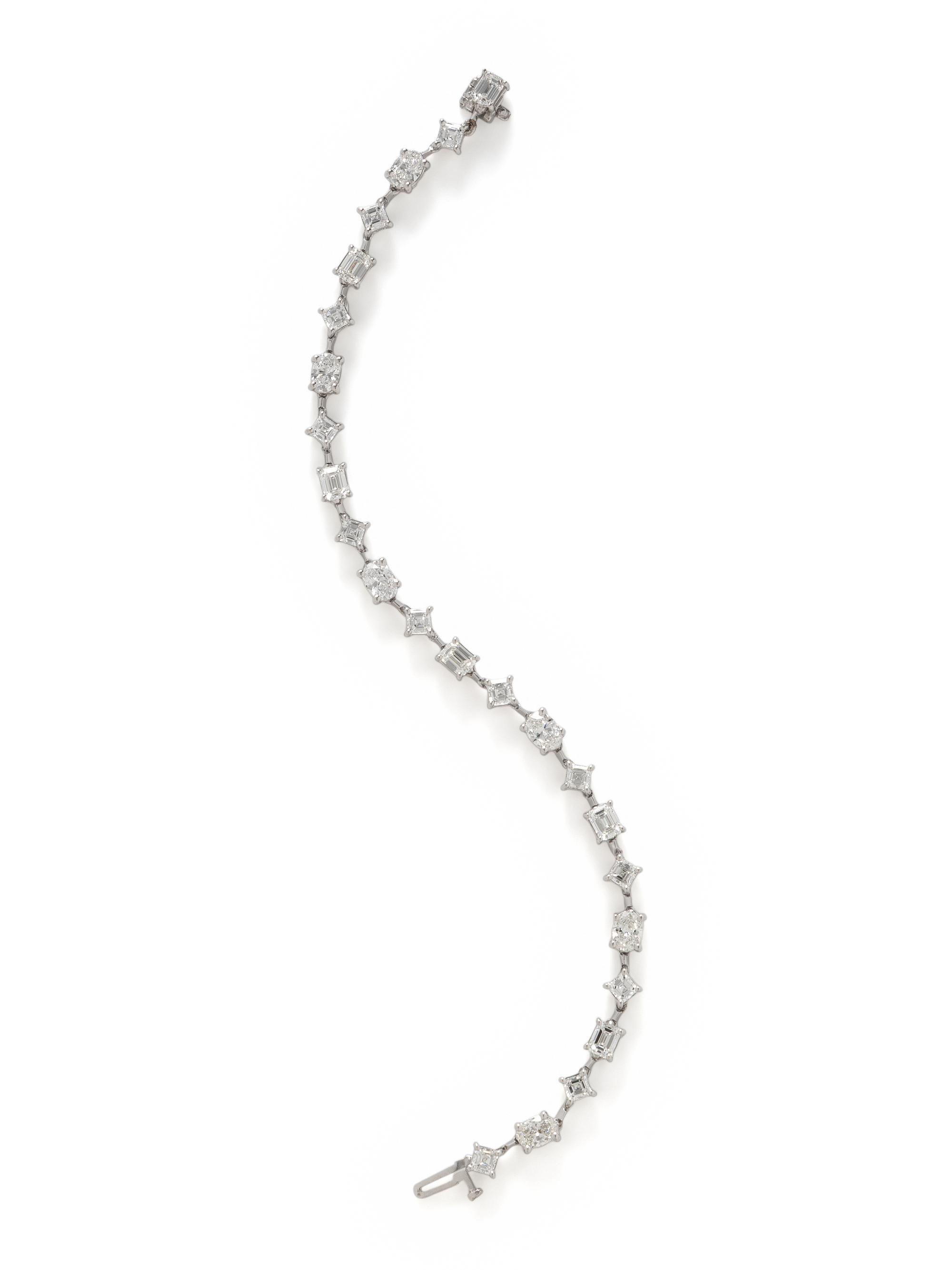 WHITE GOLD AND DIAMOND BRACELET