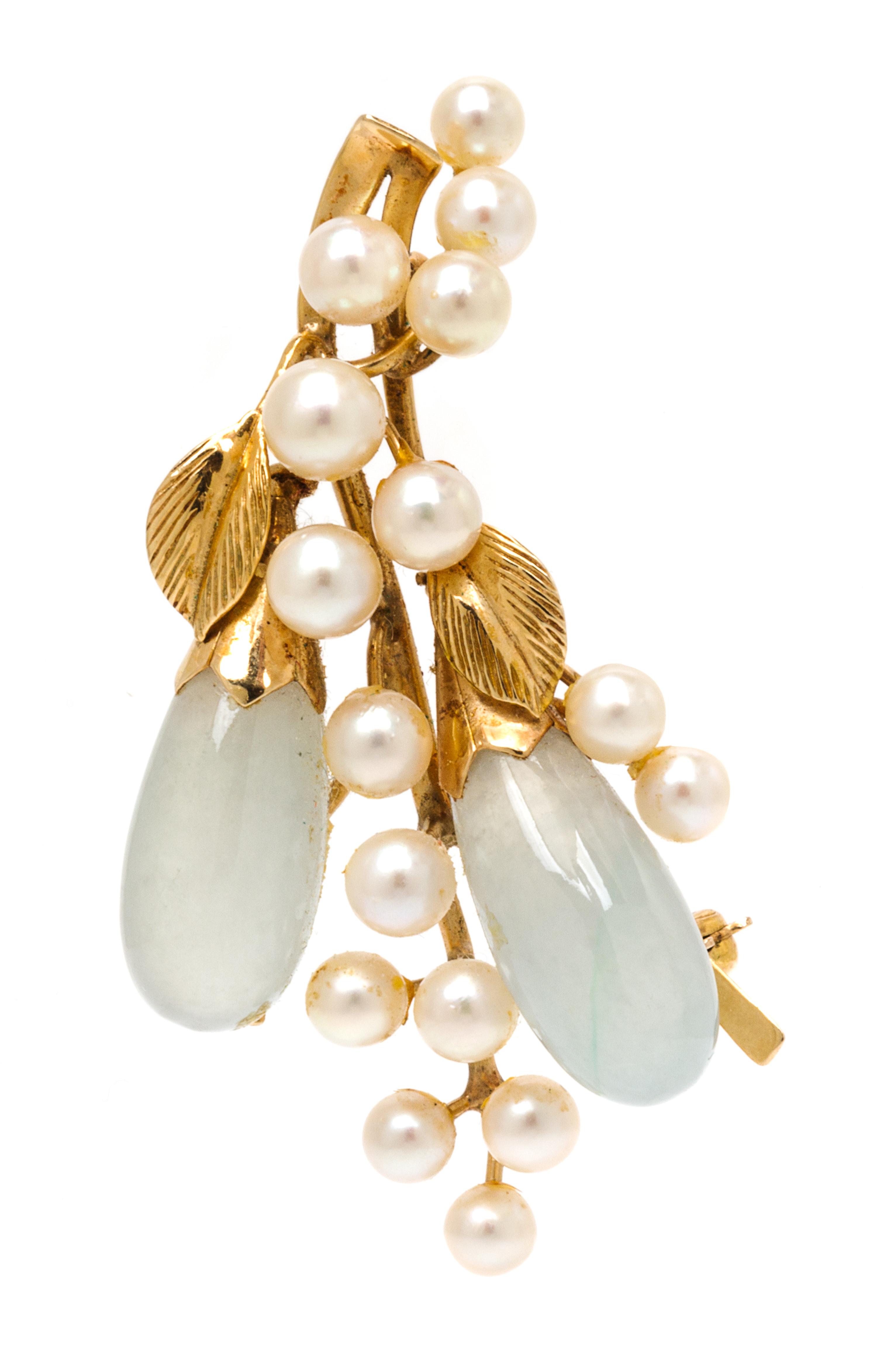 A 14 Karat Yellow Gold, Jade and Pearl Brooch, Mings, 9.50 dwts.