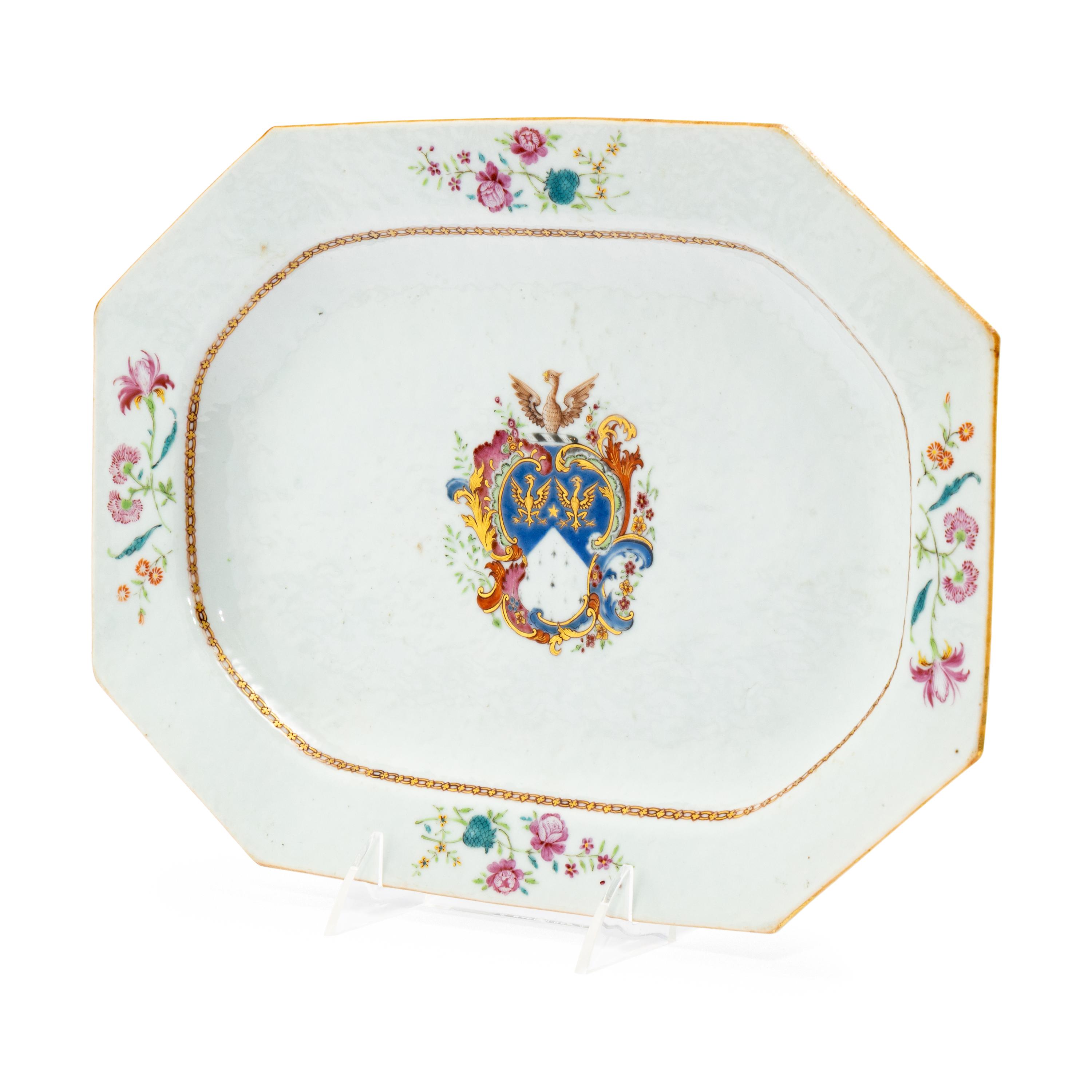 A Chinese Export Porcelain Platter