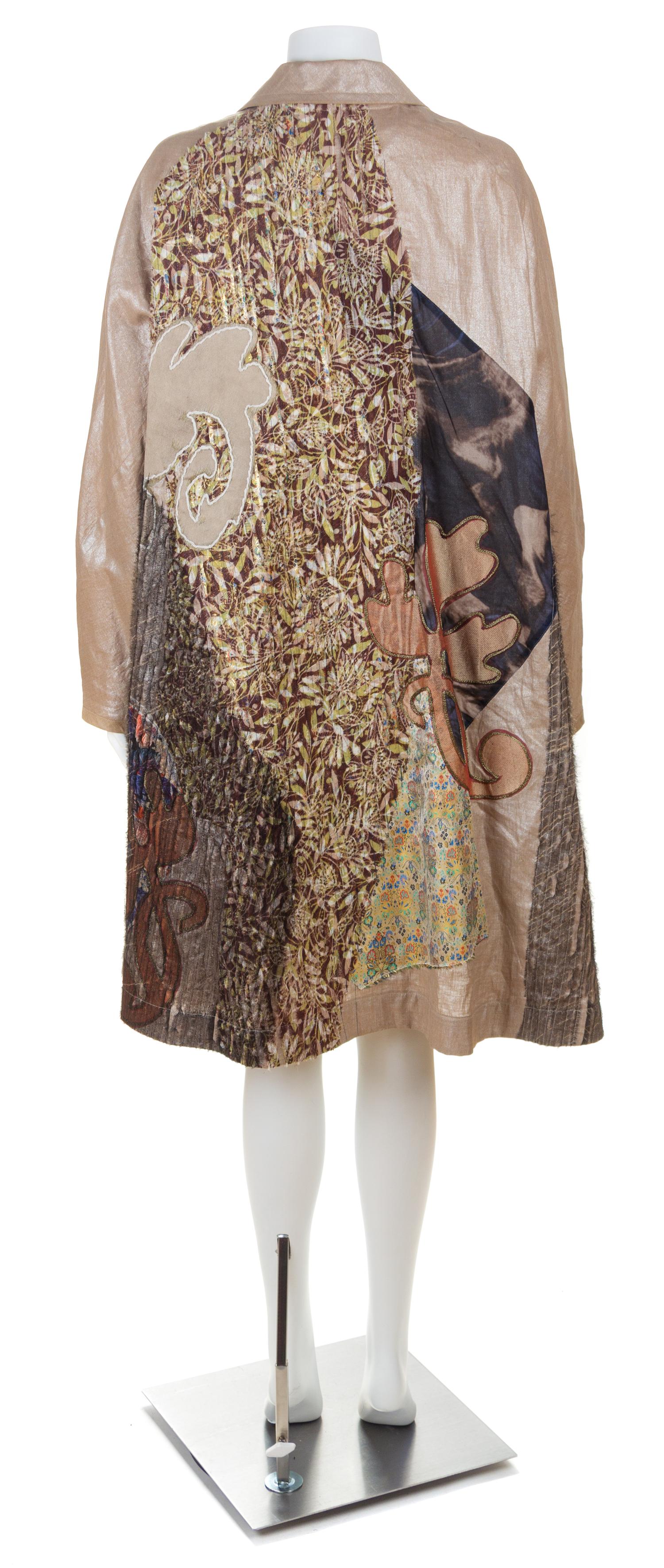 A Koos Beige and Metallic Quilted Print Lightweight Coat, No size.