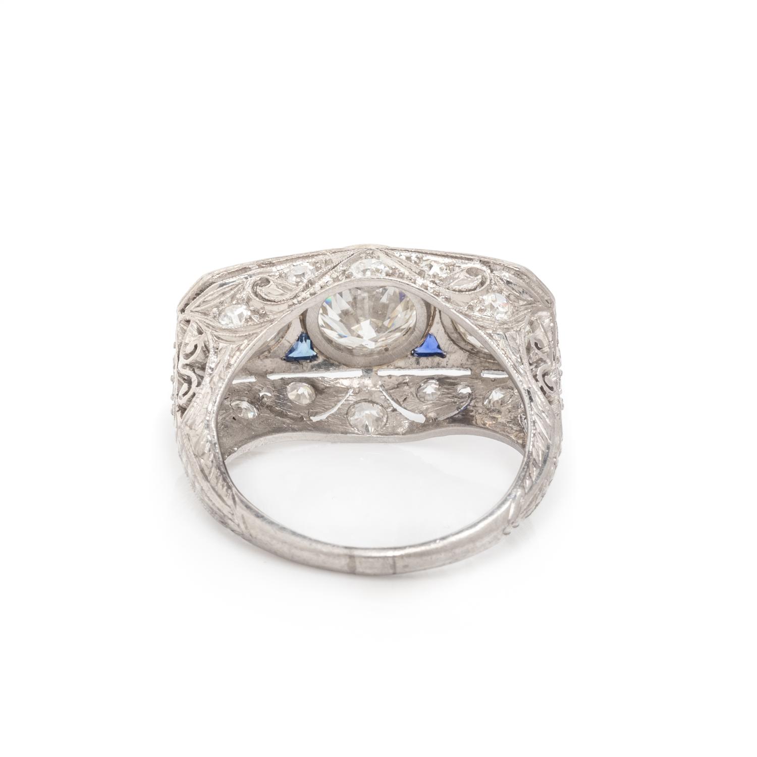 ART DECO, DIAMOND AND SYNTHETIC SAPPHIRE RING