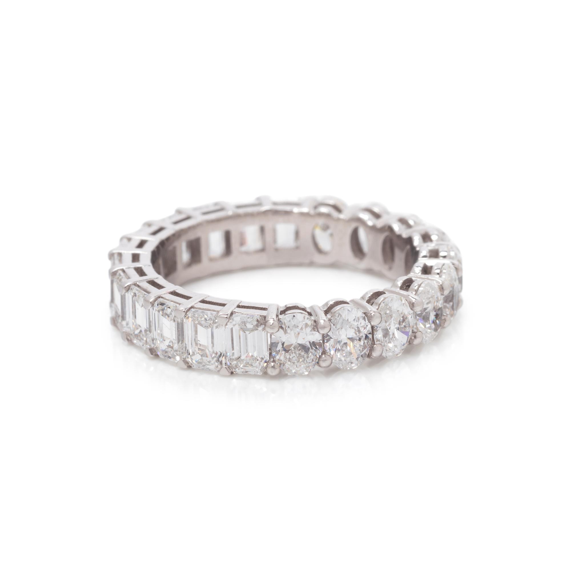 TWO-SIDED DIAMOND ETERNITY BAND